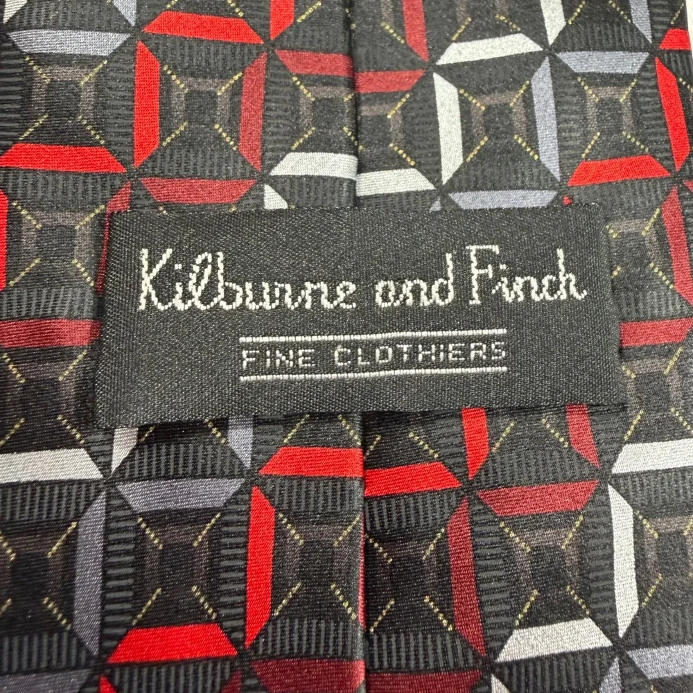 Kilburne and Finch‎ Men's Geometric Pattern 100% Silk Necktie 59x3.5 Red Gray